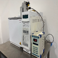 Agilent 6890 GC System image 1